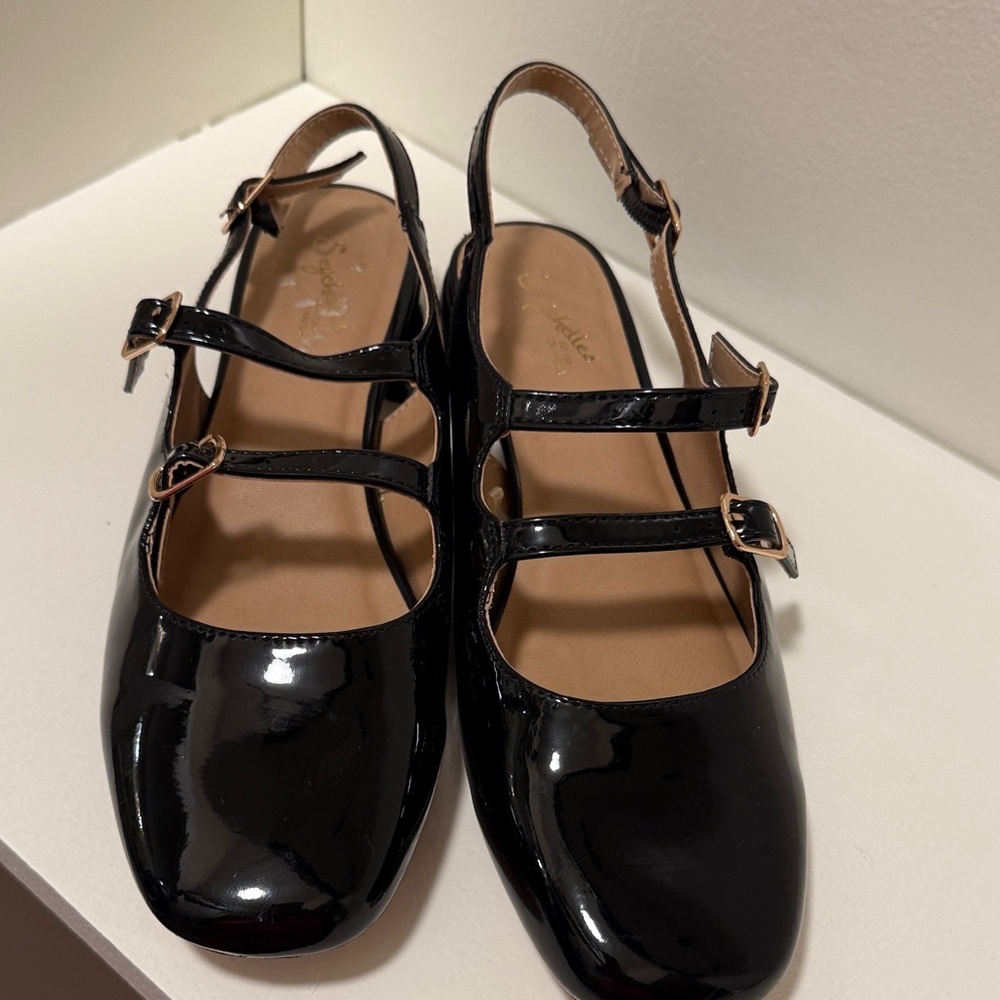 Seychelles Black Patent Leather Flats